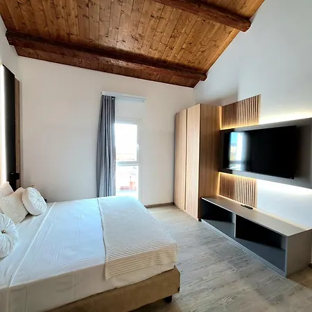 Antica - M Factory Aparthotel 4*